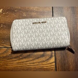 Michael Kors Cream and Gold Logo Wallet